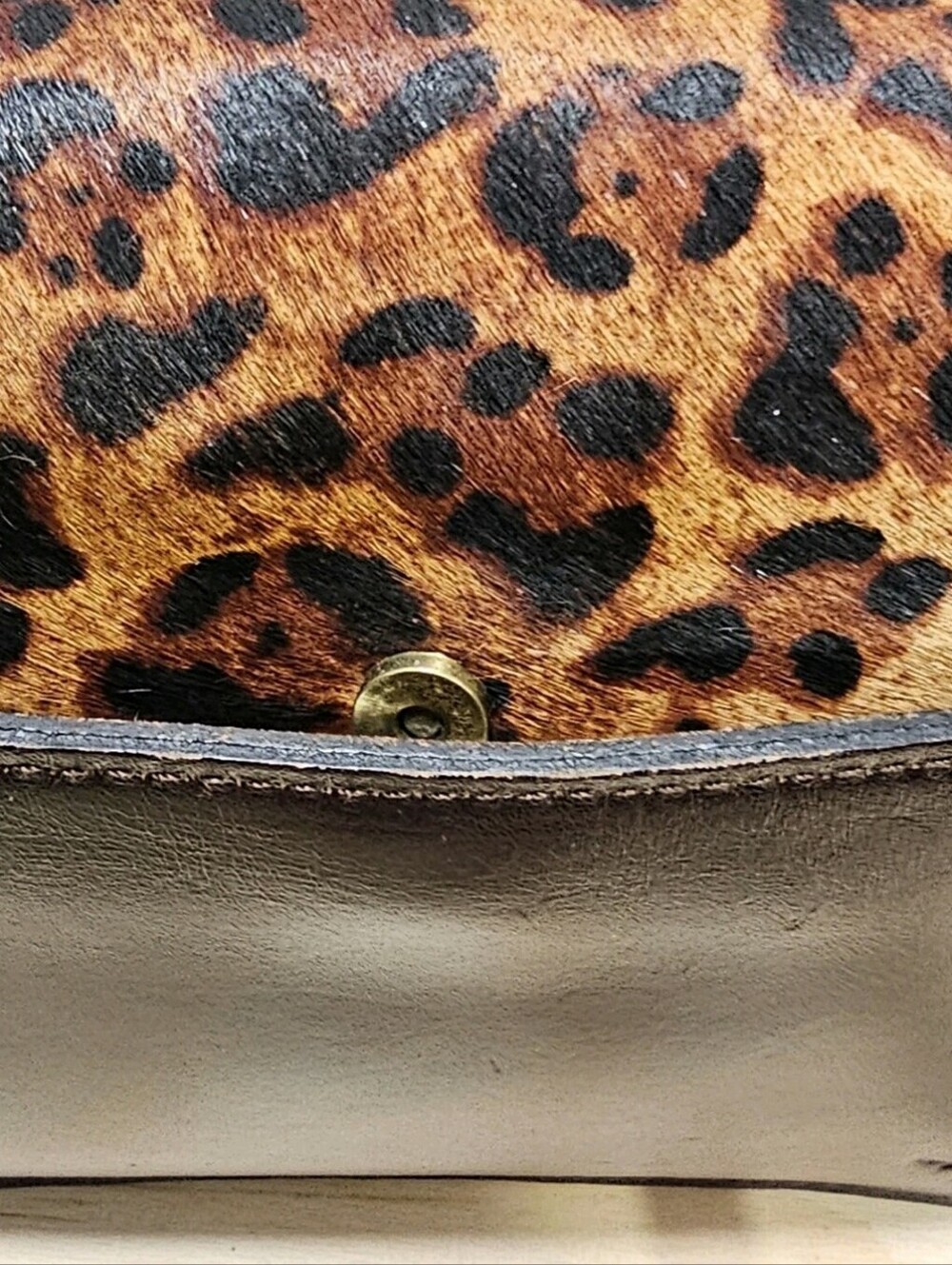 Patricia Nash Leopard Haircalf Crossbody/Shoulder - Picture 10 of 15